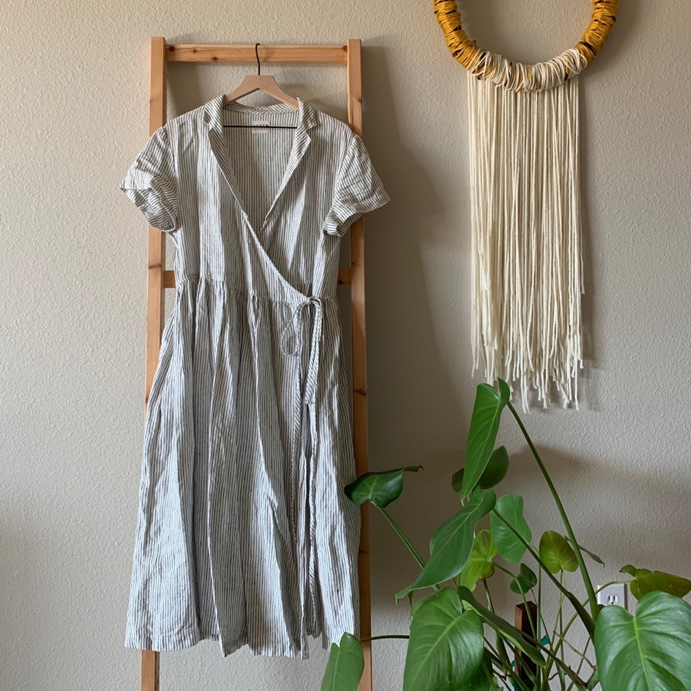 OffOn Linen Wrap Dress
